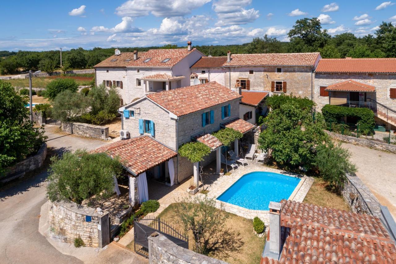 Villa Janko Sveti Lovreč Pazenatički Buitenkant foto
